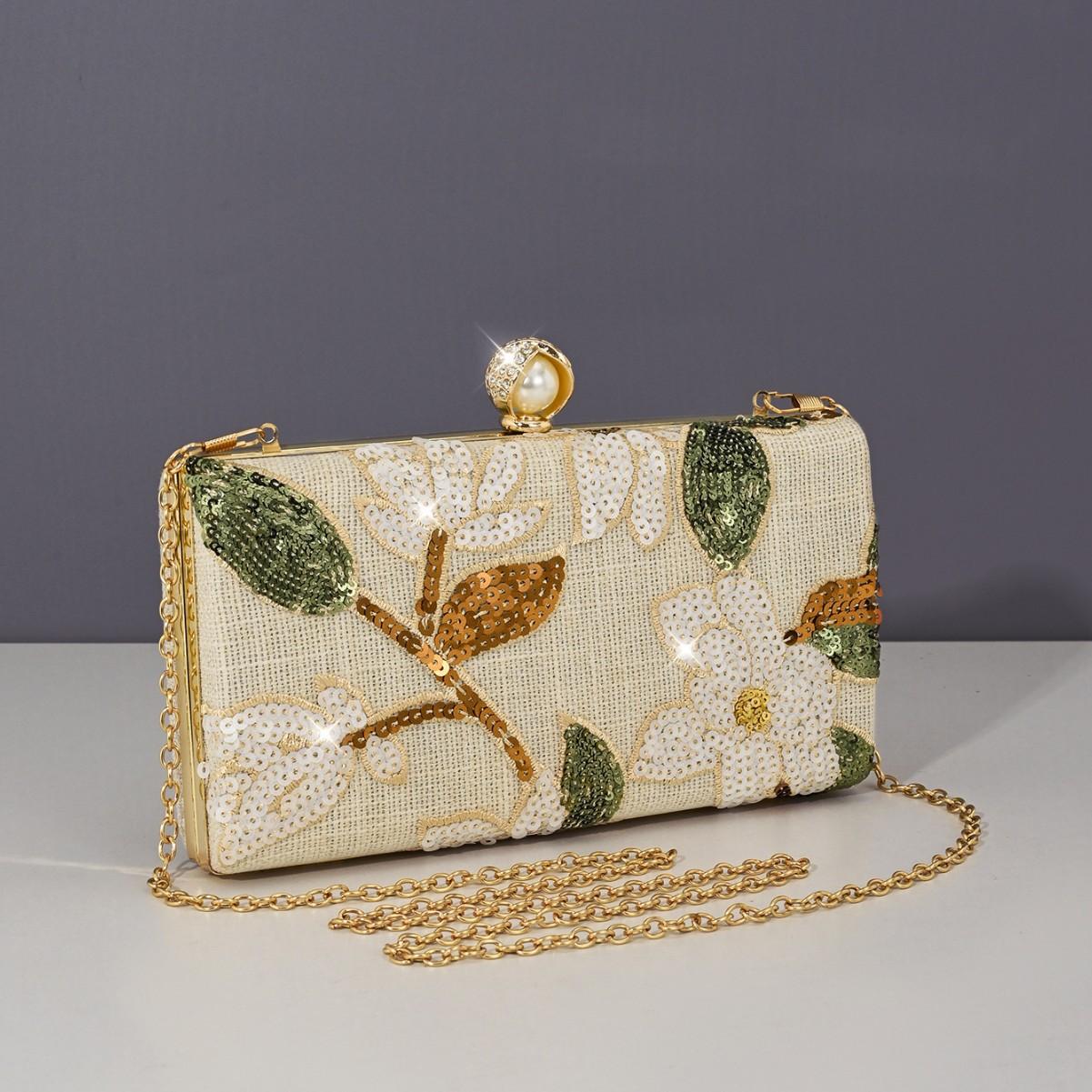 Embroidery dinner bag handmade applique Chinese style sequins niche clutch bag evening bag national style embroidery
Embroidery dinner bag handmade applique Chinese style sequins niche clutch bag evening bag national style embroidery