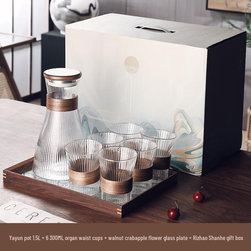 Ya Yun Glass Teapot & 6 Tea Cup Gift Set with Walnut Tray
Ya Yun Glass Teapot & 6 Tea Cup Gift Set with Walnut Tray