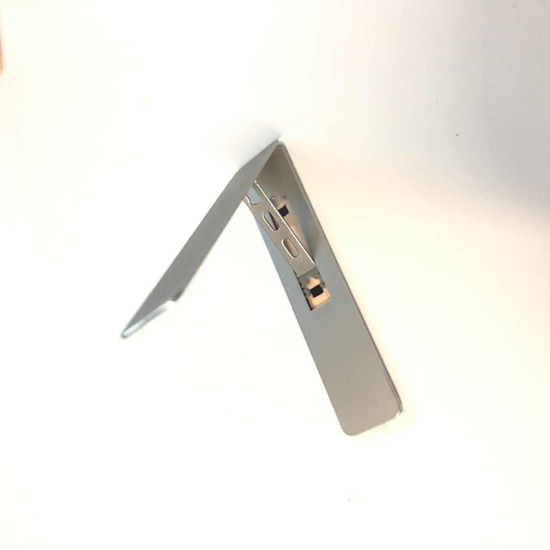 Металлическая подставка для мобильного телефона с ультратонким дизайном Складной держатель для мобильного телефона с удобным дизайном серебряный
Металлическая подставка для мобильного телефона с ультратонким дизайном Складной держатель для мобильного телефона с удобным дизайном серебряный