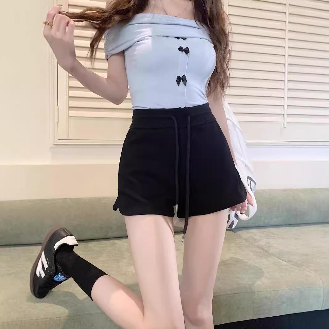 Spicy Girl Black Drawstring Casual Women s Autumn Elastic Waist Slit Straight Leg Shorts M
Spicy Girl Black Drawstring Casual Women s Autumn Elastic Waist Slit Straight Leg Shorts M