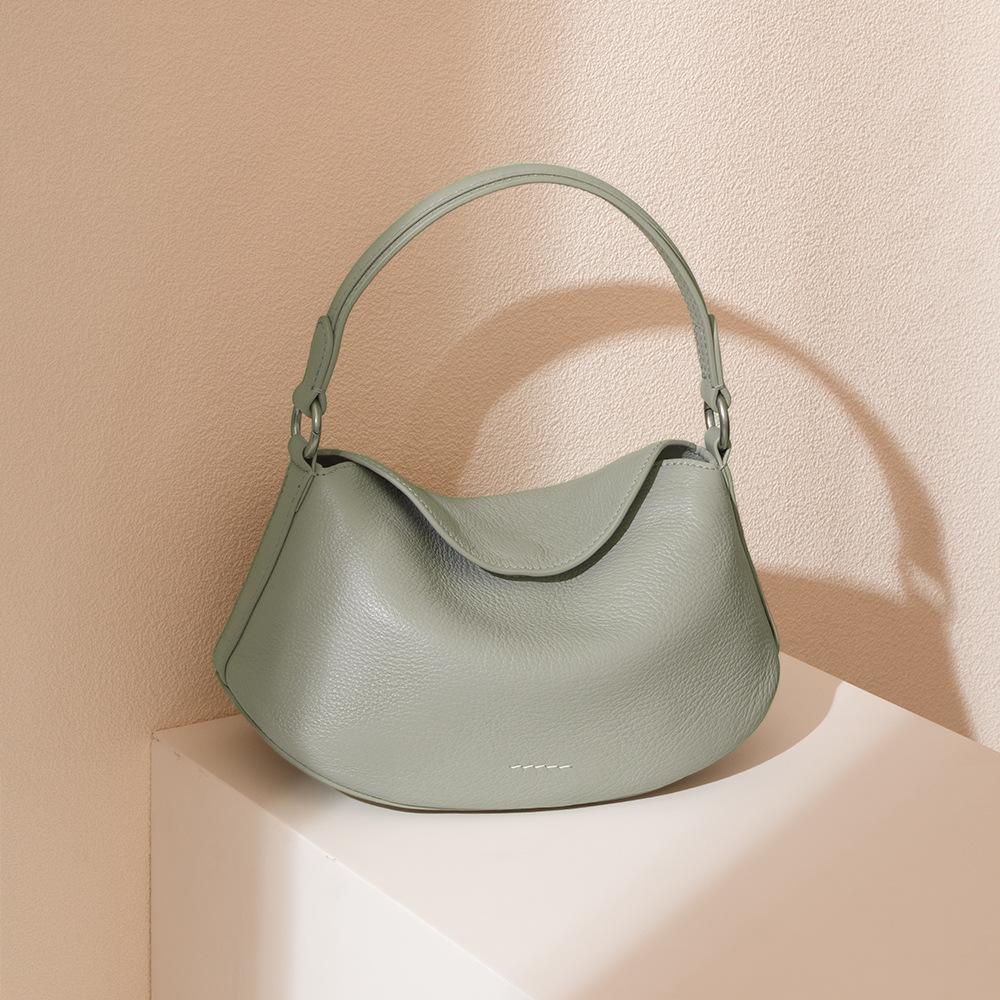 Niche Handbag Genuine Leather Bag Large-capacity Cowhide Single-shoulder Crossbody Dumpling Bag One Size чёрный
Niche Handbag Genuine Leather Bag Large-capacity Cowhide Single-shoulder Crossbody Dumpling Bag One Size чёрный