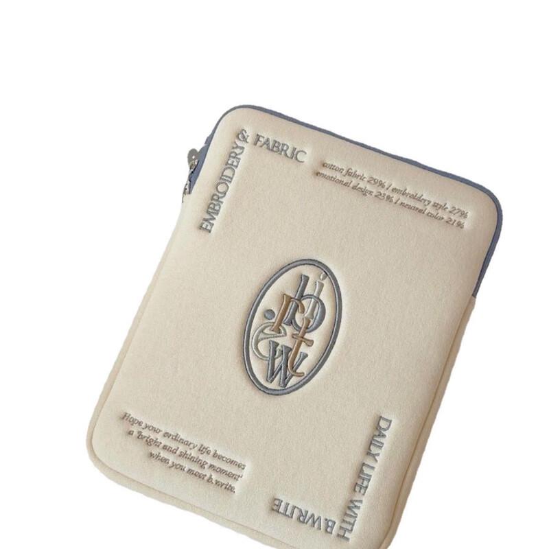 Simple Letter Design Tablet/Laptop Protective Sleeve
Simple Letter Design Tablet/Laptop Protective Sleeve