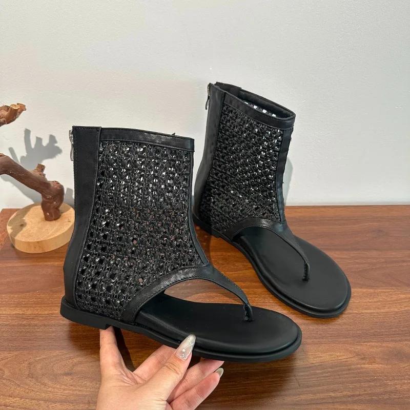 2025Плоские клипсы-вставки Елочка Холодные ботинки Женские Новые Летние Вырезы Мягкая подошва Нескользящие Полусапожки Богемные Римские сандалии 35 чёрный
2025Плоские клипсы-вставки Елочка Холодные ботинки Женские Новые Летние Вырезы Мягкая подошва Нескользящие Полусапожки Богемные Римские сандалии 35 чёрный