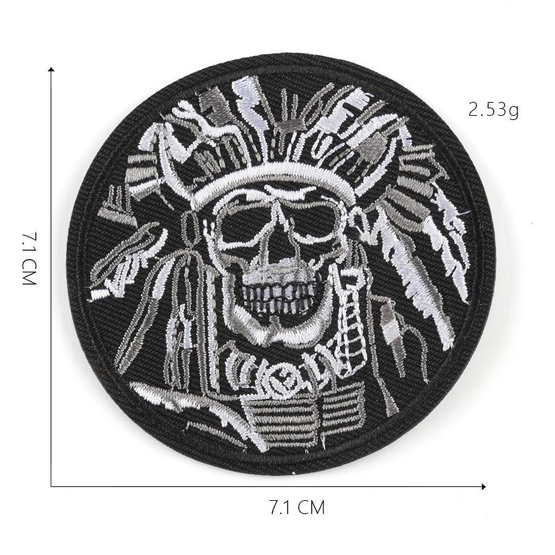 Вишивка Череп Палець Привид: Аксесуар для одягу
Вишивка Череп Палець Привид: Аксесуар для одягу