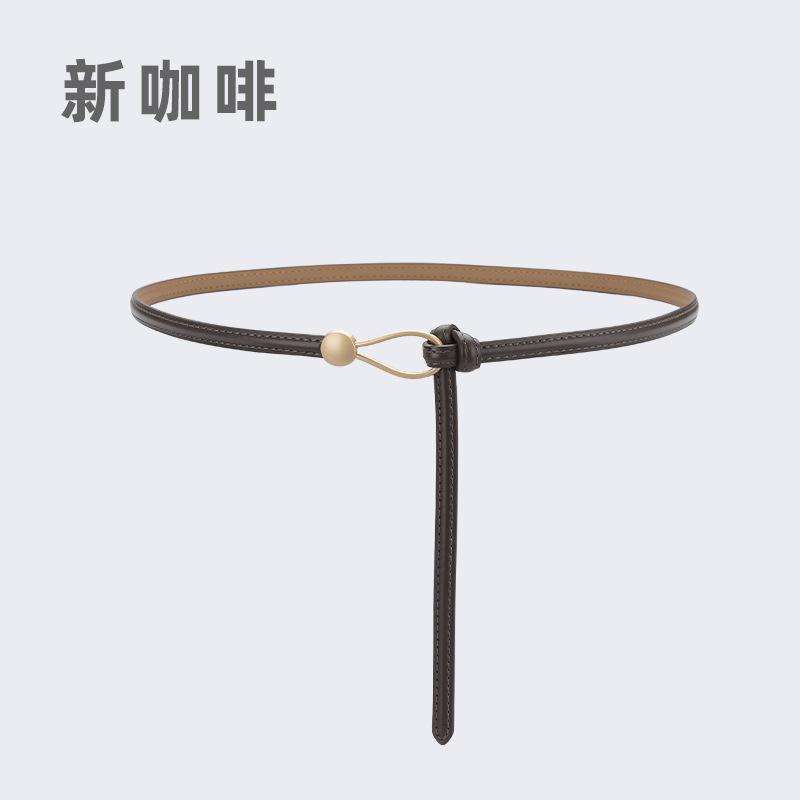 Четыре сезона в наличии новый женский кожаный тонкий пояс декоративный костюм с платьем, свитером, пальто, универсальный пояс 105cm
Четыре сезона в наличии новый женский кожаный тонкий пояс декоративный костюм с платьем, свитером, пальто, универсальный пояс 105cm