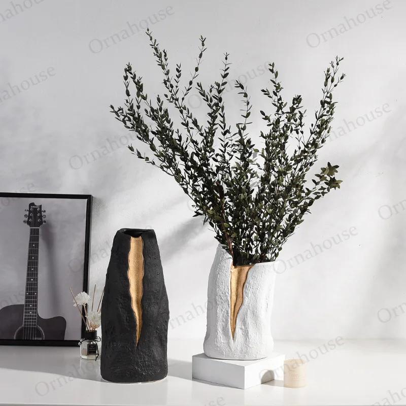 Modern and Minimalist Ceramic Vases Creative Frosted Flower Containers Home and Living Room Decorations Dry Flower Layout Vase
Modern and Minimalist Ceramic Vases Creative Frosted Flower Containers Home and Living Room Decorations Dry Flower Layout Vase