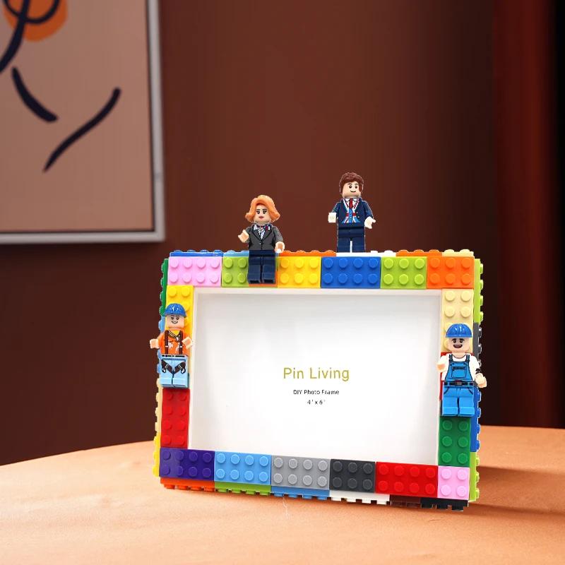 MOC DIY Фото рамка з будівельних блоків сцена Іграшка комбінація фото стіна Декорації Збирайте Цеглинки Іграшки Подарунки Для Дітей 5.79inchX748inch
MOC DIY Фото рамка з будівельних блоків сцена Іграшка комбінація фото стіна Декорації Збирайте Цеглинки Іграшки Подарунки Для Дітей 5.79inchX748inch