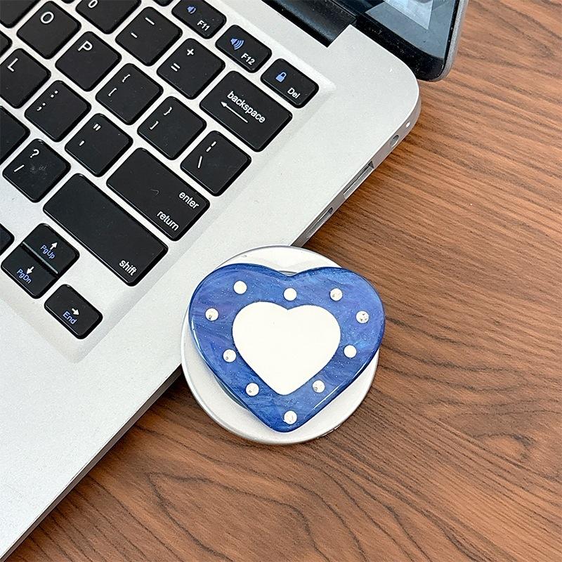 Women S Magnetic Suction Is Suitable For Magsafe Watching Dramas, Desktop Mobile Phone Airbag Holder, Rhinestone, Heart-Shaped Mirror Sticker
Women S Magnetic Suction Is Suitable For Magsafe Watching Dramas, Desktop Mobile Phone Airbag Holder, Rhinestone, Heart-Shaped Mirror Sticker