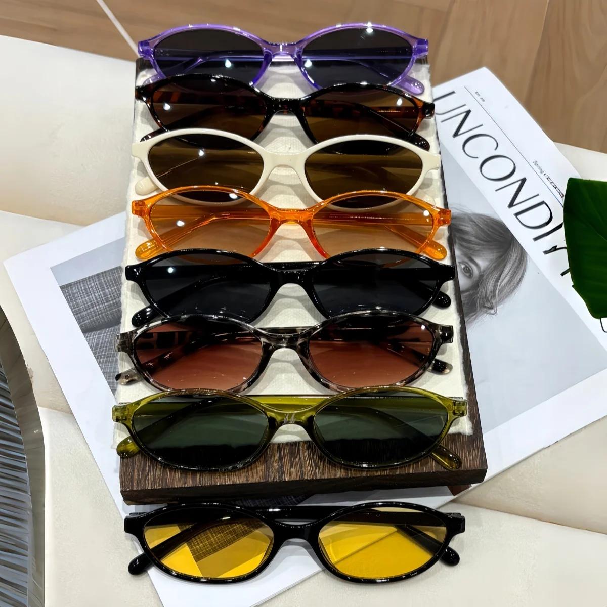 8Pcs Small Rectangular Sunglasses for Women, Retro Simple Style Design, Uv400 Protection Glasses
8Pcs Small Rectangular Sunglasses for Women, Retro Simple Style Design, Uv400 Protection Glasses