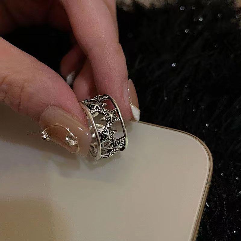 Металеве кільце-зірка з ефектом потертості, відкрите, жіноче, ретро – Дизайн високого класу для вказівного пальця знаменитості
Металеве кільце-зірка з ефектом потертості, відкрите, жіноче, ретро – Дизайн високого класу для вказівного пальця знаменитості