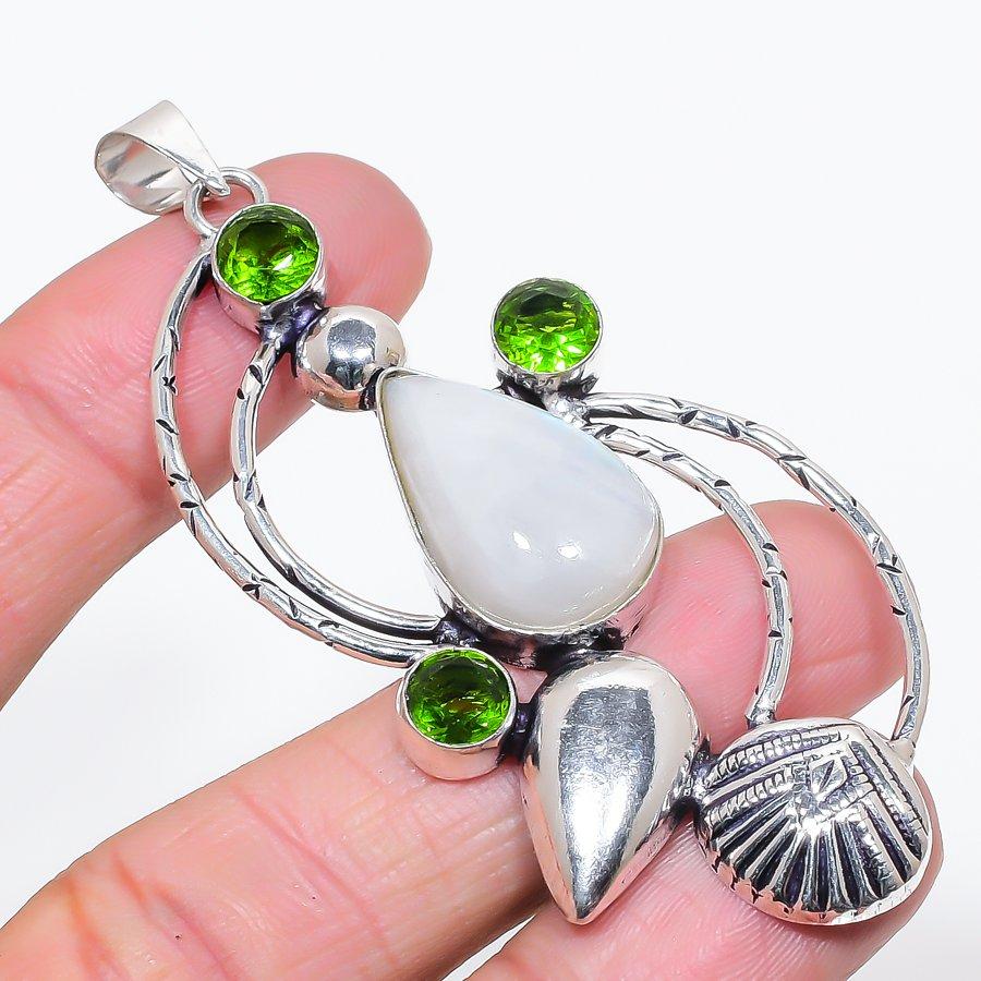 Natural Moonstone, Peridot 925 Sterling Silver Jewelry Pendant 3.07 B2Y04
Natural Moonstone, Peridot 925 Sterling Silver Jewelry Pendant 3.07 B2Y04