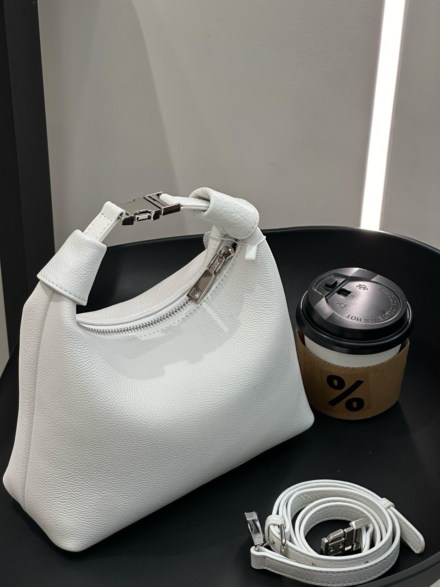 Natural Fall First Layer Cowhide Women S Shoulder Messenger Bag Versatile Simple Shopping Fashion Bag Girls Classical Handbag Soft белый
Natural Fall First Layer Cowhide Women S Shoulder Messenger Bag Versatile Simple Shopping Fashion Bag Girls Classical Handbag Soft белый