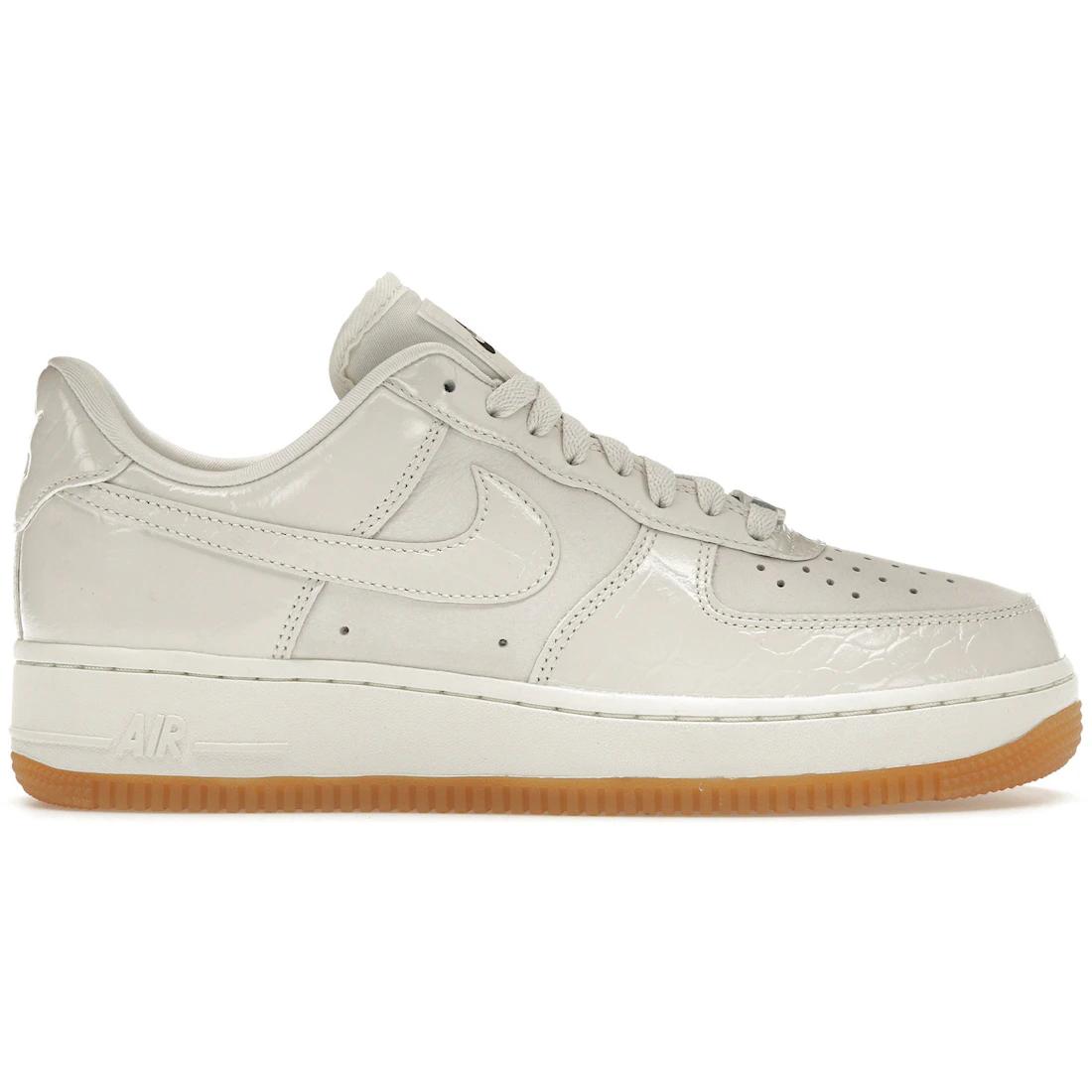 Sneaker Nike Air Force 1 Low 07 Phantom Croc (Women s)(DZ2708-001) 42
Sneaker Nike Air Force 1 Low 07 Phantom Croc (Women s)(DZ2708-001) 42