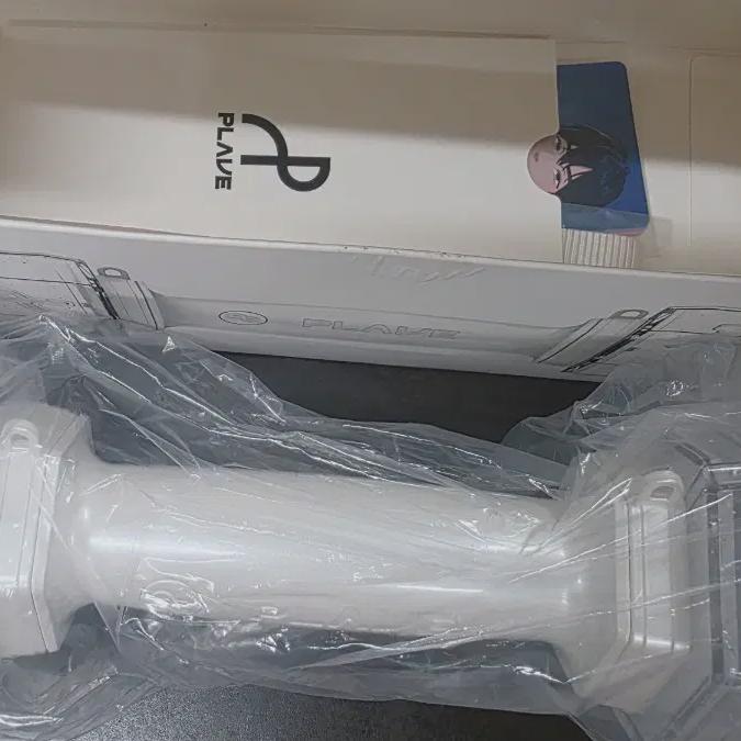 PLAVE Светящийся жезл
PLAVE Светящийся жезл