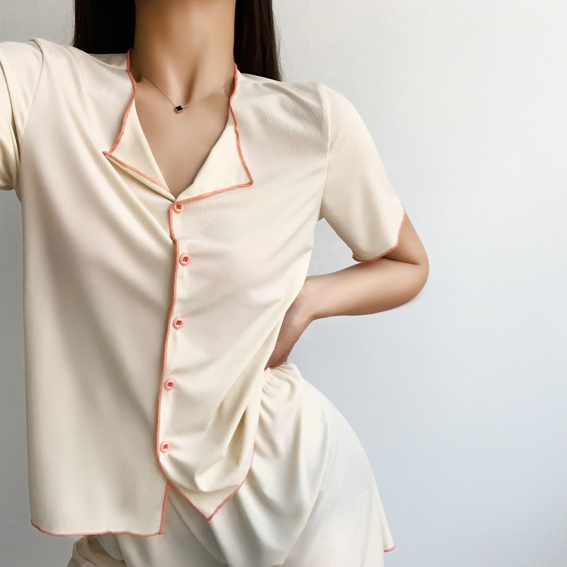 4XL пижамы из ледяного шелка, женские летние корейские версии, кардиган с лацканами, тонкий свободный комплект домашней одежды с короткими рукавами
4XL пижамы из ледяного шелка, женские летние корейские версии, кардиган с лацканами, тонкий свободный комплект домашней одежды с короткими рукавами