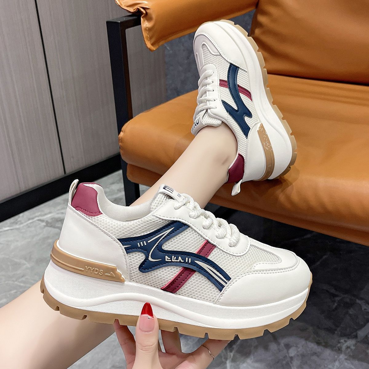 Forrest Gump shoes women s 2025 summer new trendy versatile fashion lightweight ultra-light mesh breathable thin casual sports shoes 40 коричневий
Forrest Gump shoes women s 2025 summer new trendy versatile fashion lightweight ultra-light mesh breathable thin casual sports shoes 40 коричневий