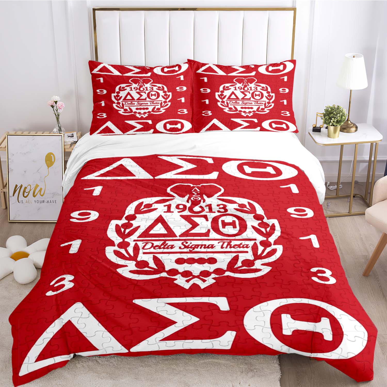 Red and White Greek Letter Print Bedding Set, Sorority Inspired Bed Linen Duvet Cover Set(1 * duvet cover + 2 * pillowcase, without core) 135x200cm
Red and White Greek Letter Print Bedding Set, Sorority Inspired Bed Linen Duvet Cover Set(1 * duvet cover + 2 * pillowcase, without core) 135x200cm