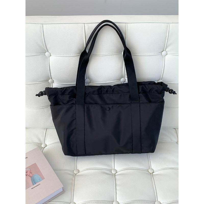 Досуговая нейлоновая большая сумка новая дорожная сумка через плечо женская универсальная большой вместимости сумка-тоут для поездок на работу класс чёрный
Досуговая нейлоновая большая сумка новая дорожная сумка через плечо женская универсальная большой вместимости сумка-тоут для поездок на работу класс чёрный