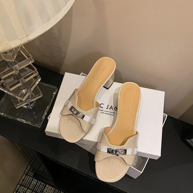 2025 small gold buckle crocodile pattern Korean version of one-word high-heeled slippers for women s summer soft-soled beach mid-heeled sandals 39
2025 small gold buckle crocodile pattern Korean version of one-word high-heeled slippers for women s summer soft-soled beach mid-heeled sandals 39