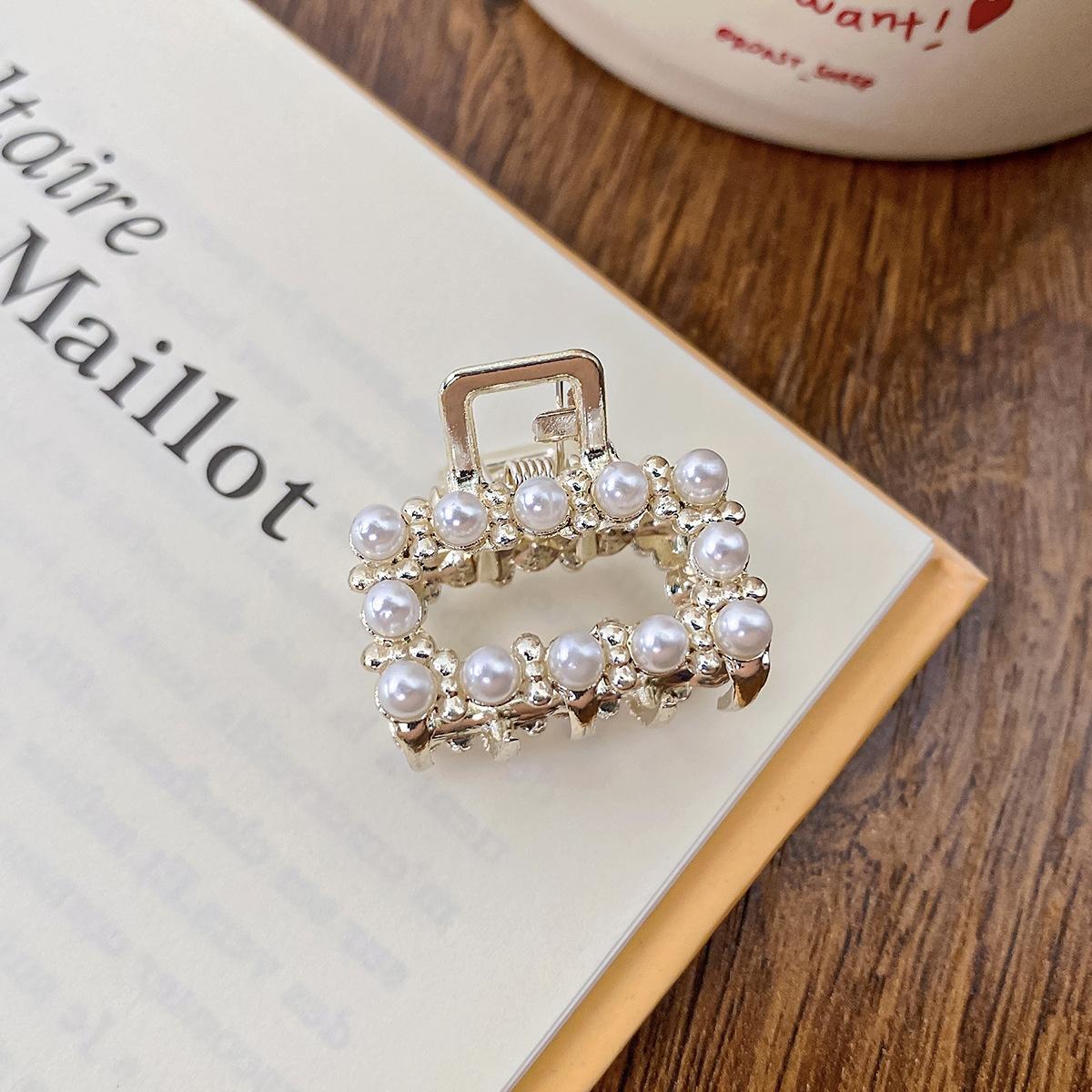 Pearl Rhinaute Маленька зажимка для волосся Female Net Celebrity Delicate High Ponytail зажим Корейська Advanced Side Broken Заколка для волосся Головні убори
Pearl Rhinaute Маленька зажимка для волосся Female Net Celebrity Delicate High Ponytail зажим Корейська Advanced Side Broken Заколка для волосся Головні убори