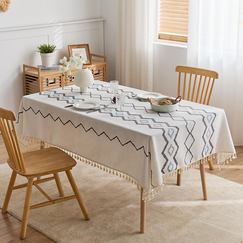 Cotton And Linen Light Luxury Embroidery Fabric Tablecloth Three-Dimensional High-Grade Embroidery Table Cloth Rectangular Coffee Table 80*120cm
Cotton And Linen Light Luxury Embroidery Fabric Tablecloth Three-Dimensional High-Grade Embroidery Table Cloth Rectangular Coffee Table 80*120cm