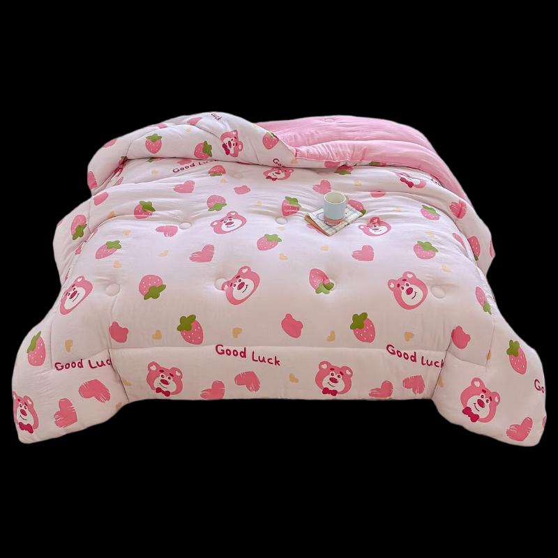 Strawberry Bear Soy Fiber All-Season Quilt
Strawberry Bear Soy Fiber All-Season Quilt