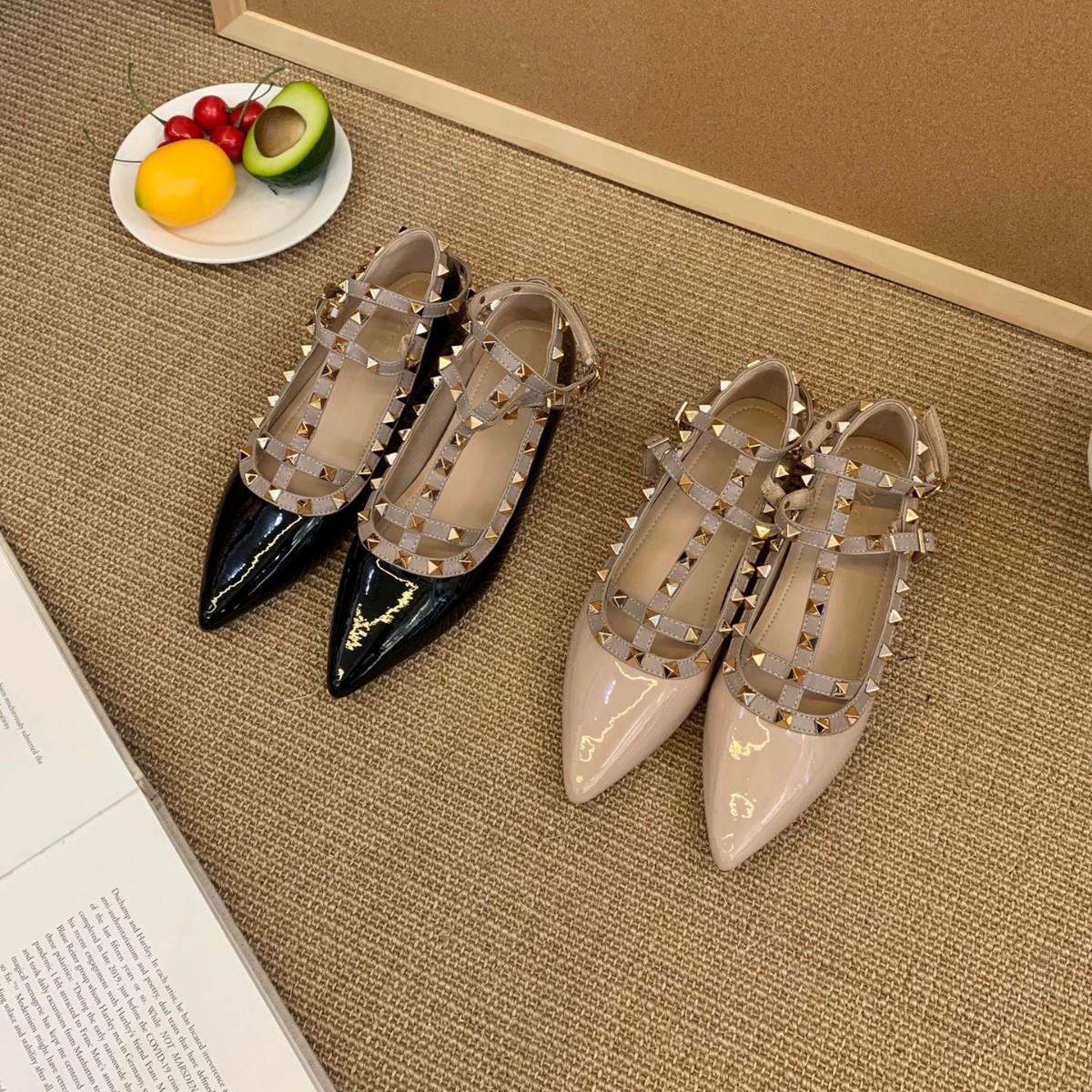 2025 new pointed inner sloping heel shallow rivet with niche fashion women s single shoes 39 розовый
2025 new pointed inner sloping heel shallow rivet with niche fashion women s single shoes 39 розовый