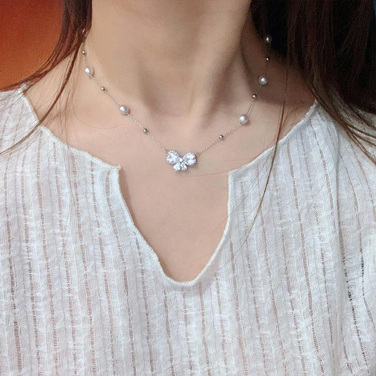 Zircon pearl bow pendant necklace niche light luxury high sense collarbone chain fashion versatile temperament jewelry women
Zircon pearl bow pendant necklace niche light luxury high sense collarbone chain fashion versatile temperament jewelry women