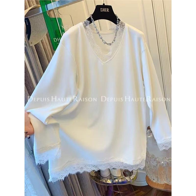 Plus Size Lace Velvet V-neck White T-shirt: Women s Loose Fit Autumn/Winter 2024 Trendy Top for Chubby Girls Small (S)
Plus Size Lace Velvet V-neck White T-shirt: Women s Loose Fit Autumn/Winter 2024 Trendy Top for Chubby Girls Small (S)