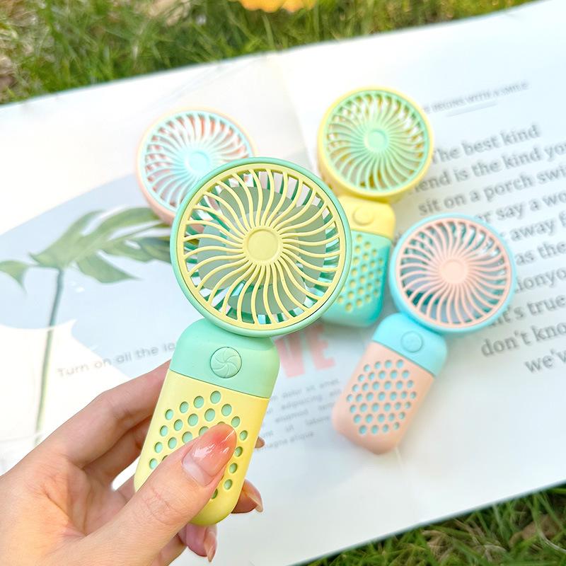 Portable Mini Fan Cute Mini USB Charging Handheld Small Fan Portable Student Dormitory Desktop Small Electric Fan зелёный
Portable Mini Fan Cute Mini USB Charging Handheld Small Fan Portable Student Dormitory Desktop Small Electric Fan зелёный