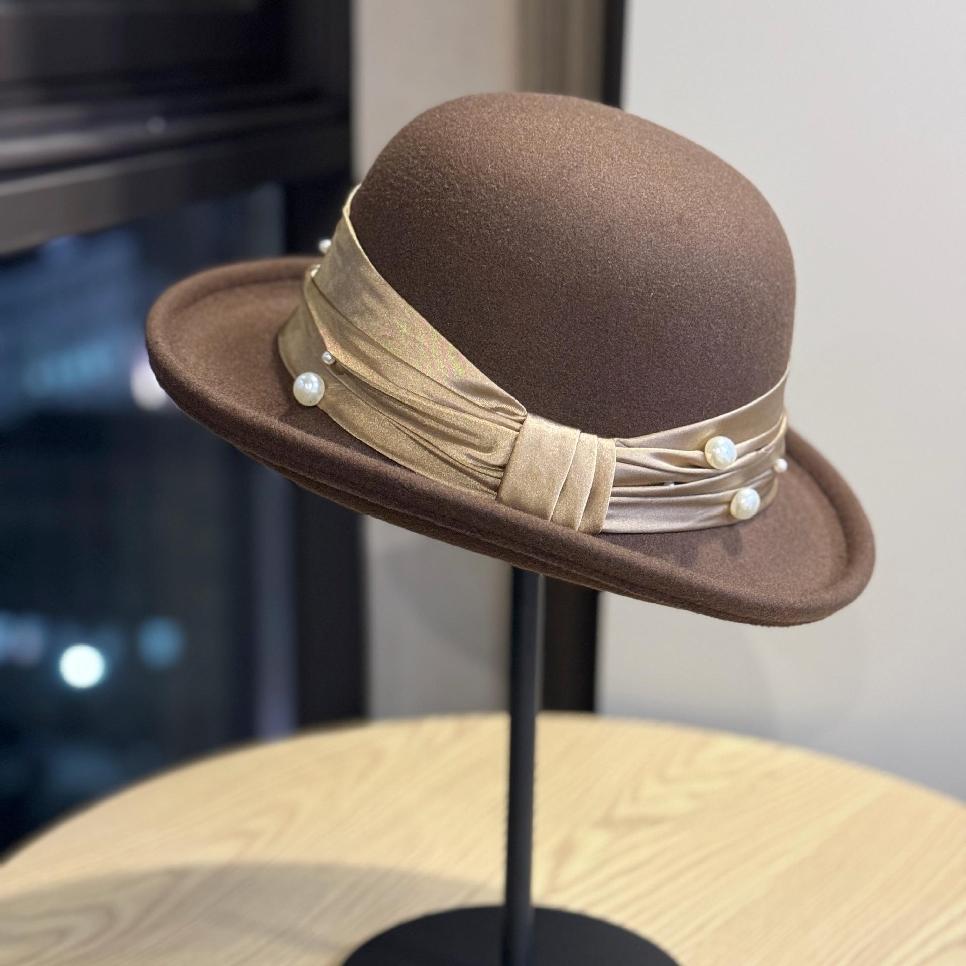 Жемчужная шляпа-клош, шляпа в стиле ретро Хепберн, шляпа рыбака с маленькими полями, элегантная женская шерстяная шляпа высокого класса 54-60 cm
Жемчужная шляпа-клош, шляпа в стиле ретро Хепберн, шляпа рыбака с маленькими полями, элегантная женская шерстяная шляпа высокого класса 54-60 cm