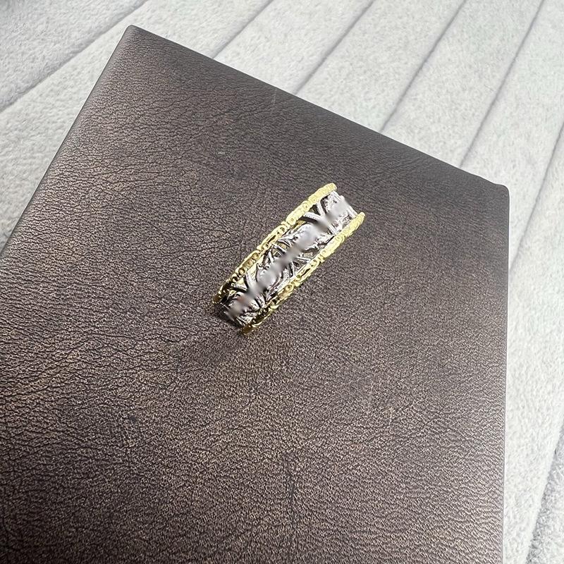 Two-Tone Italian Rose & Leaf Ring for Women – Versatile Fashion Accessory in Wide & Narrow Styles Size 7
Two-Tone Italian Rose & Leaf Ring for Women – Versatile Fashion Accessory in Wide & Narrow Styles Size 7