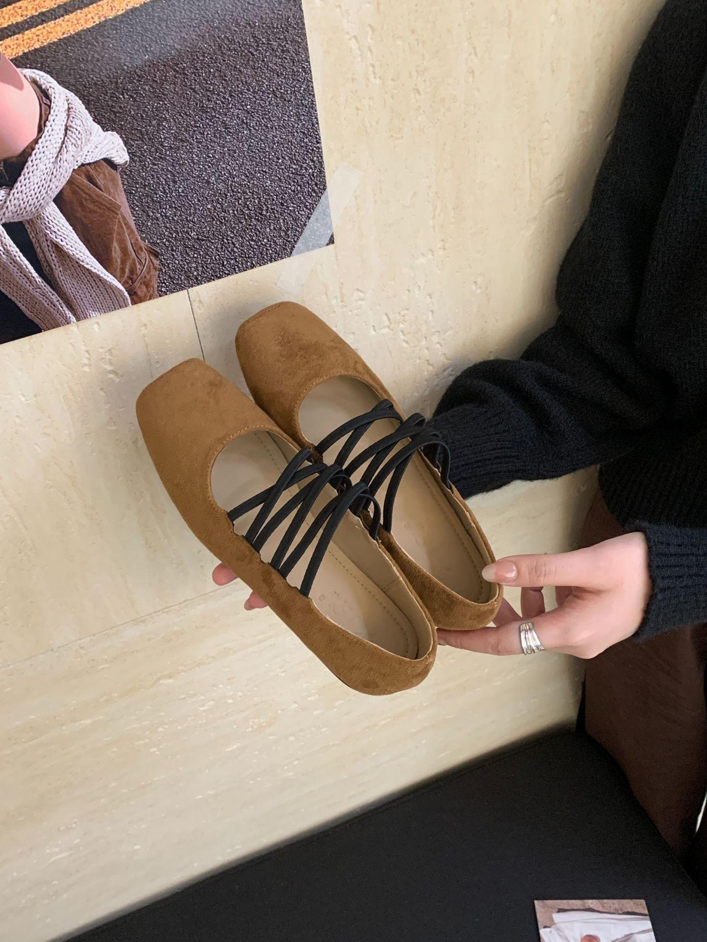 Винтажные туфли-балетки из мягкой кожи с перекрестными ремешками, с квадратным носком, с носиком-пяточком, женские туфли Мэри Джейн с мелким вырезом 39 коричневый
Винтажные туфли-балетки из мягкой кожи с перекрестными ремешками, с квадратным носком, с носиком-пяточком, женские туфли Мэри Джейн с мелким вырезом 39 коричневый