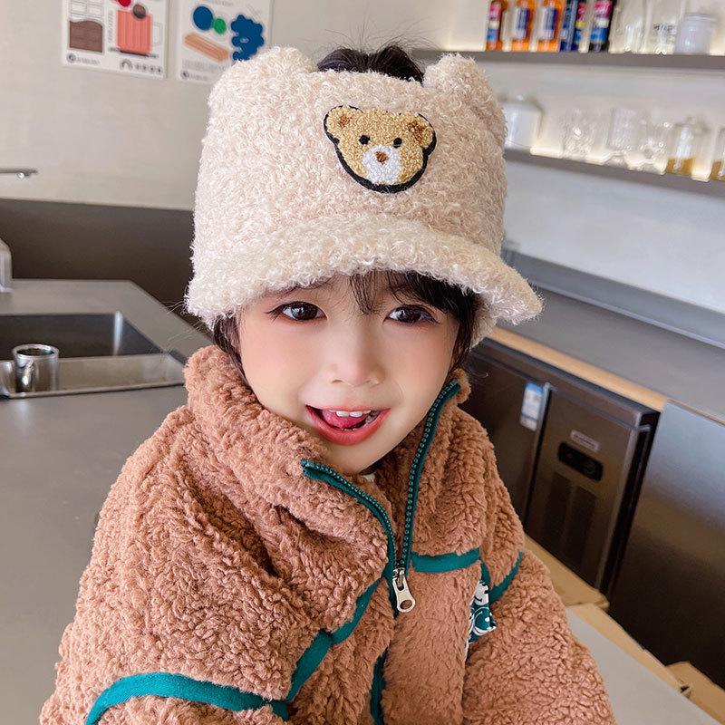 Мила плюшева бейсболка без верху для дівчаток з ведмедиком на осінь/зиму - Дизайн для високого хвостика бежевий
Мила плюшева бейсболка без верху для дівчаток з ведмедиком на осінь/зиму - Дизайн для високого хвостика бежевий