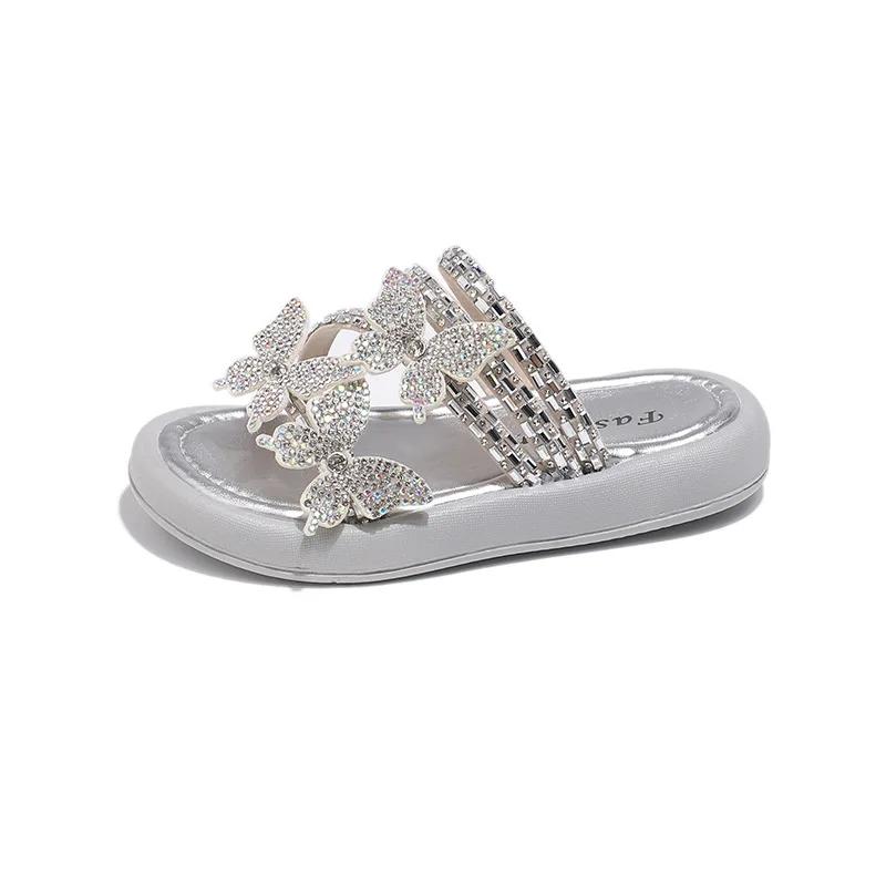 Пляжная обувь для девочек с жемчужным бантом 2024 года, летние новые детские тапочки принцессы для отпуска, детские модные мягкие сандалии для отпуска 26 серебряный
Пляжная обувь для девочек с жемчужным бантом 2024 года, летние новые детские тапочки принцессы для отпуска, детские модные мягкие сандалии для отпуска 26 серебряный