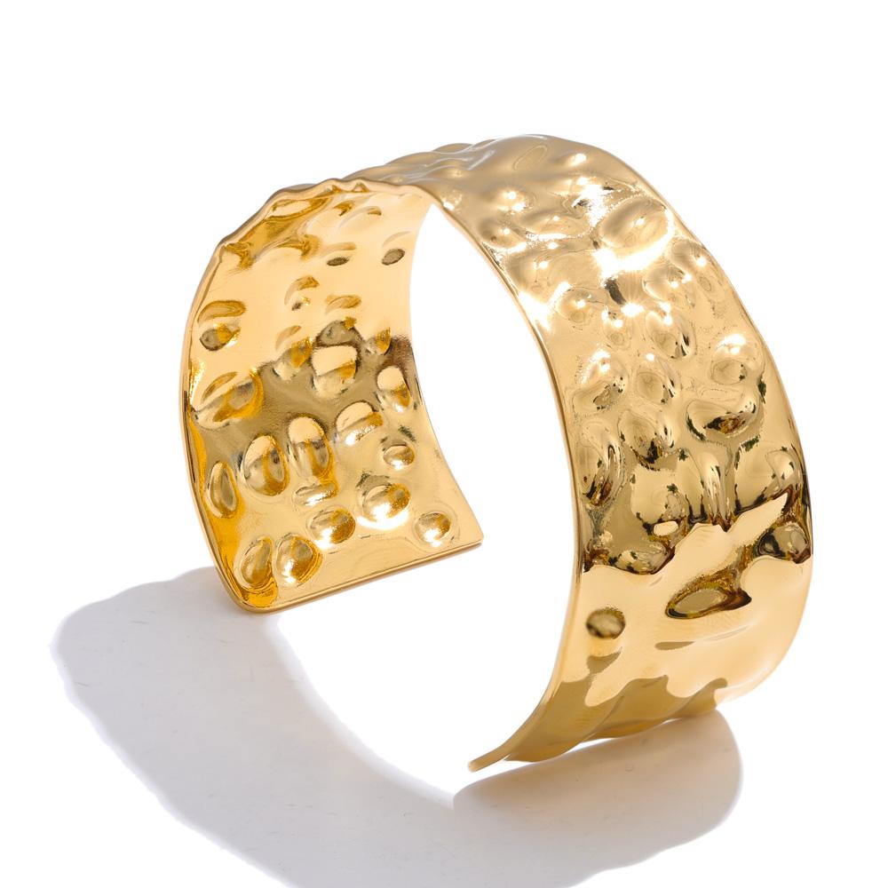 Yhpup 65mm Stainless Steel Metal Hammer Wide Open Bracelet Bangle Gold & Platinum Plated Waterproof Summer Wear Wrist Jewelry
Yhpup 65mm Stainless Steel Metal Hammer Wide Open Bracelet Bangle Gold & Platinum Plated Waterproof Summer Wear Wrist Jewelry