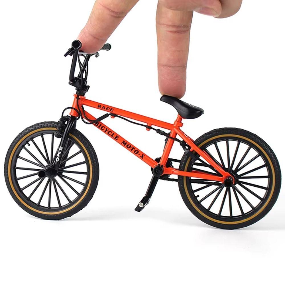 Stunt Bike Finger Mini Bike Parking Rack Simulation Bike Детская игрушка Модель велосипеда Игрушка Мальчики Подарок чёрный
Stunt Bike Finger Mini Bike Parking Rack Simulation Bike Детская игрушка Модель велосипеда Игрушка Мальчики Подарок чёрный