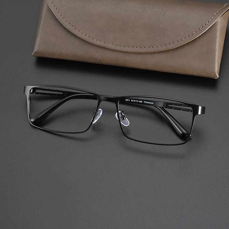 Большая Сверхлегкая Оправа для Очков из Чистого Титана для Мужчин - Широкая 154 мм, Подходит для Рецептурных Миопических Линз
Большая Сверхлегкая Оправа для Очков из Чистого Титана для Мужчин - Широкая 154 мм, Подходит для Рецептурных Миопических Линз