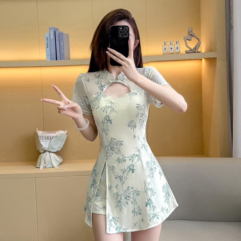 Chic New Qipao-Style Mesh Jacquard Dress Suit - Two-Piece Set L
Chic New Qipao-Style Mesh Jacquard Dress Suit - Two-Piece Set L