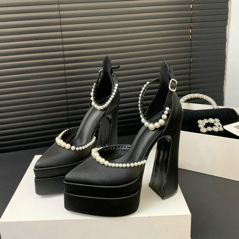 Мода 2025 Новые Высокие Каблуки Водонепроницаемая Платформа Банкетные Женские Сатиновые Сандалии Показ Мод Каблуки 15 См 42
Мода 2025 Новые Высокие Каблуки Водонепроницаемая Платформа Банкетные Женские Сатиновые Сандалии Показ Мод Каблуки 15 См 42