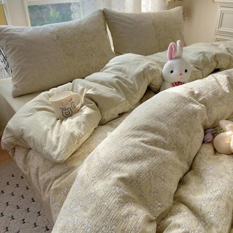 new small floral cloud wrinkle double yarn bed four-piece set princess lace quilt cover 3-piece bed sheet set 1.2m sheet 3pcs
new small floral cloud wrinkle double yarn bed four-piece set princess lace quilt cover 3-piece bed sheet set 1.2m sheet 3pcs