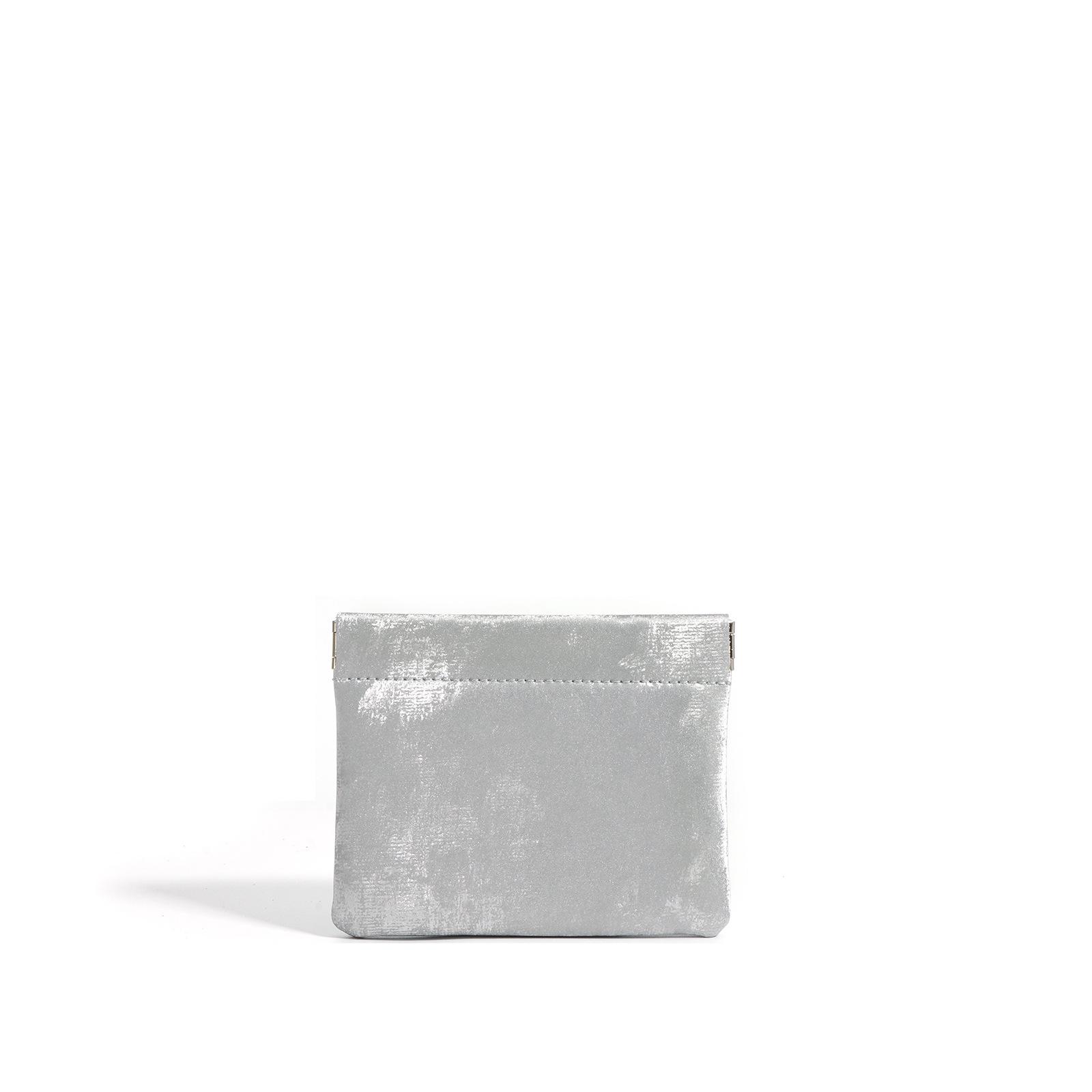 Шелковый атласный мешочек в китайском стиле, кошелек из натуральной кожи с пружинным замком, мини-маленькая сумочка с текстурой
Шелковый атласный мешочек в китайском стиле, кошелек из натуральной кожи с пружинным замком, мини-маленькая сумочка с текстурой