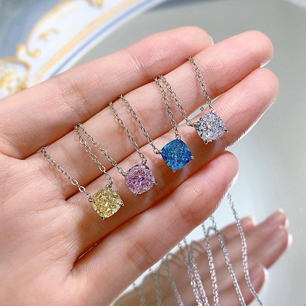 Xiancan 2023 Ice Flower Cut 7x7mm High Carbon Diamond Pendant Necklace in 925 Sterling Silver, Adjustable Length 40+5cm. 925 Sterling Silver белый/алмаз
Xiancan 2023 Ice Flower Cut 7x7mm High Carbon Diamond Pendant Necklace in 925 Sterling Silver, Adjustable Length 40+5cm. 925 Sterling Silver белый/алмаз