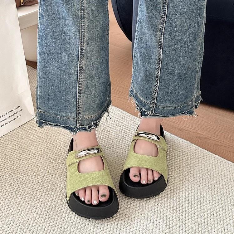 Genuine leather beef suede thick-soled heightening slippers women s 2025 new summer outer wear beach one-pedal slippers 35 верблюд
Genuine leather beef suede thick-soled heightening slippers women s 2025 new summer outer wear beach one-pedal slippers 35 верблюд