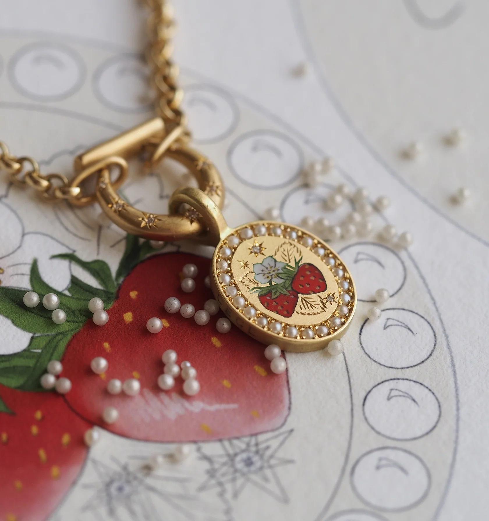 Light Luxury Pearl Strawberry Necklace Female, Summer Fruit Party Titanium Steel Furnace Vacuum Plating 18K Real Gold
Light Luxury Pearl Strawberry Necklace Female, Summer Fruit Party Titanium Steel Furnace Vacuum Plating 18K Real Gold