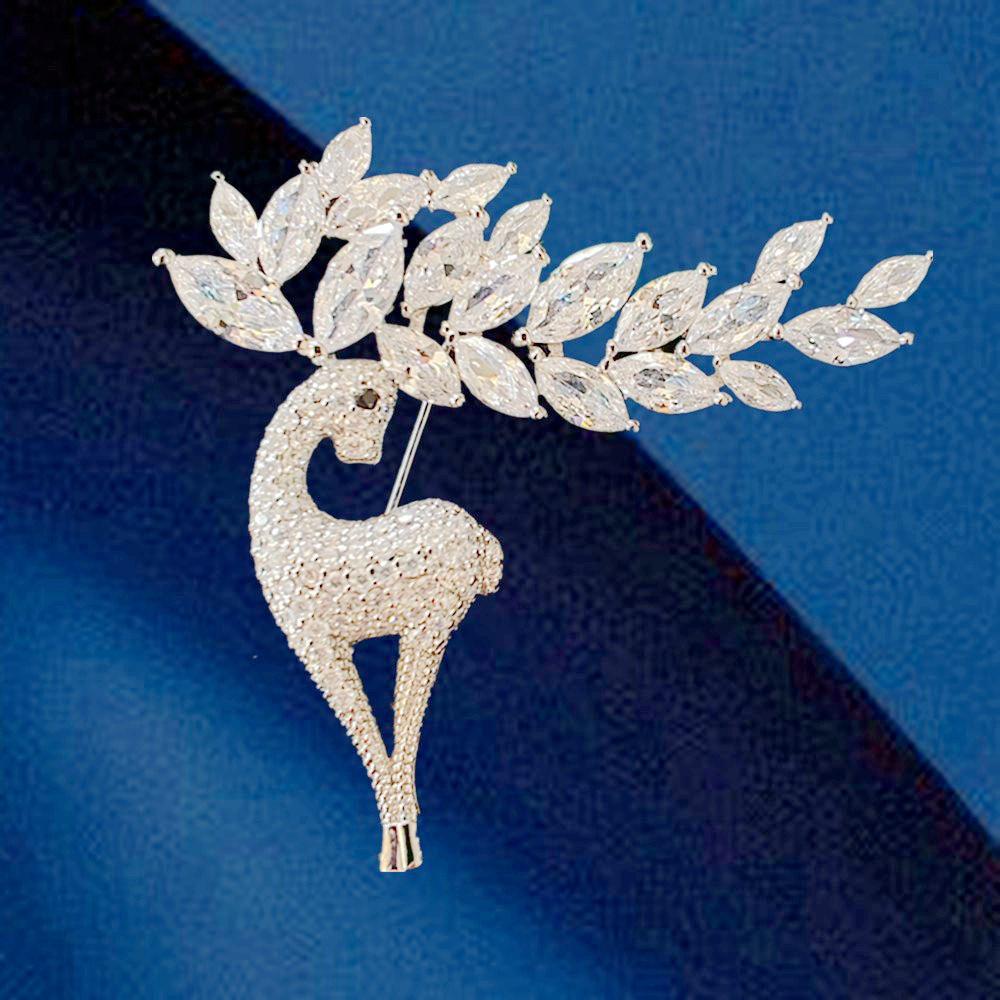 Reindeer Brooch: Luxurious Zircon-Inlaid Corsage Pin, Versatile Women s Suit Accessory & Holiday Gift
Reindeer Brooch: Luxurious Zircon-Inlaid Corsage Pin, Versatile Women s Suit Accessory & Holiday Gift