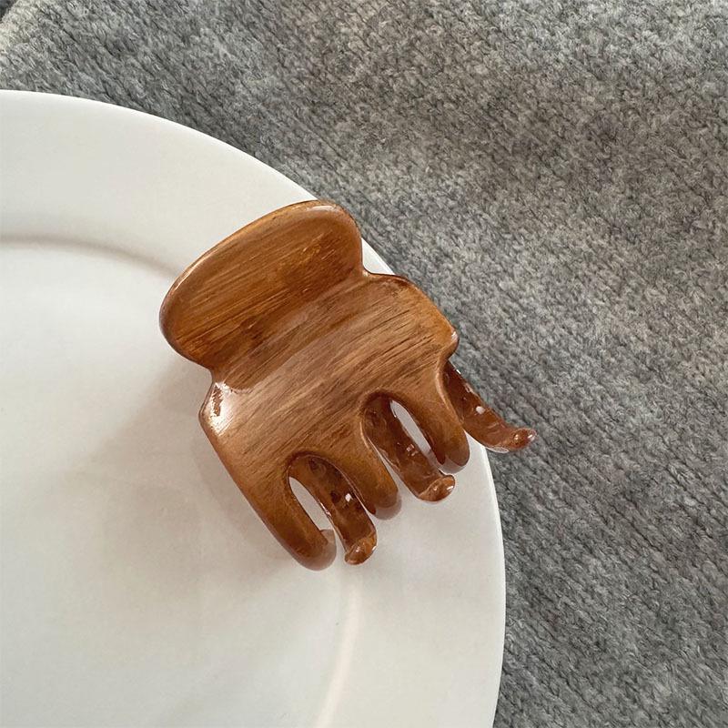 Design-Sense Oil Painting Large Claw Clip: French-Style Shark Clip for Thick Hair - Women s Hair Accessory
Design-Sense Oil Painting Large Claw Clip: French-Style Shark Clip for Thick Hair - Women s Hair Accessory