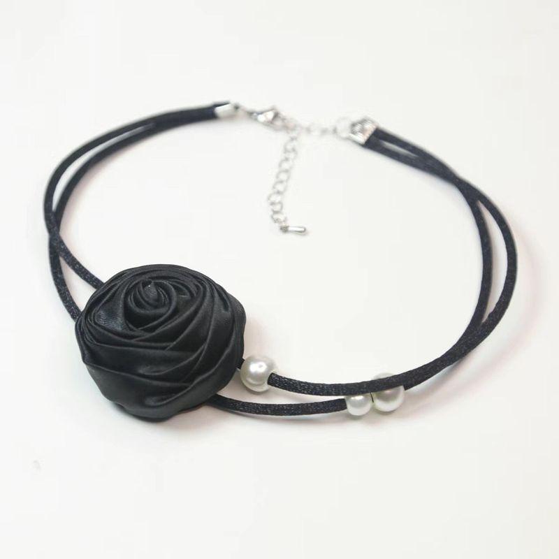 Изысканное ожерелье Цветочное ожерелье-чокер на ключицу Аксессуары для шеи Шарм Колье Новый Популярный Three Black Roses
Изысканное ожерелье Цветочное ожерелье-чокер на ключицу Аксессуары для шеи Шарм Колье Новый Популярный Three Black Roses
