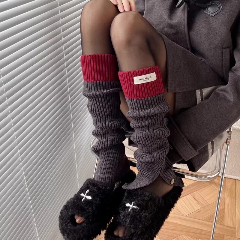 Women s Autumn-Winter Thick Knitted White Leg Warmers, Color Block Calf & Black Mid-Calf Slouch Socks One Size
Women s Autumn-Winter Thick Knitted White Leg Warmers, Color Block Calf & Black Mid-Calf Slouch Socks One Size