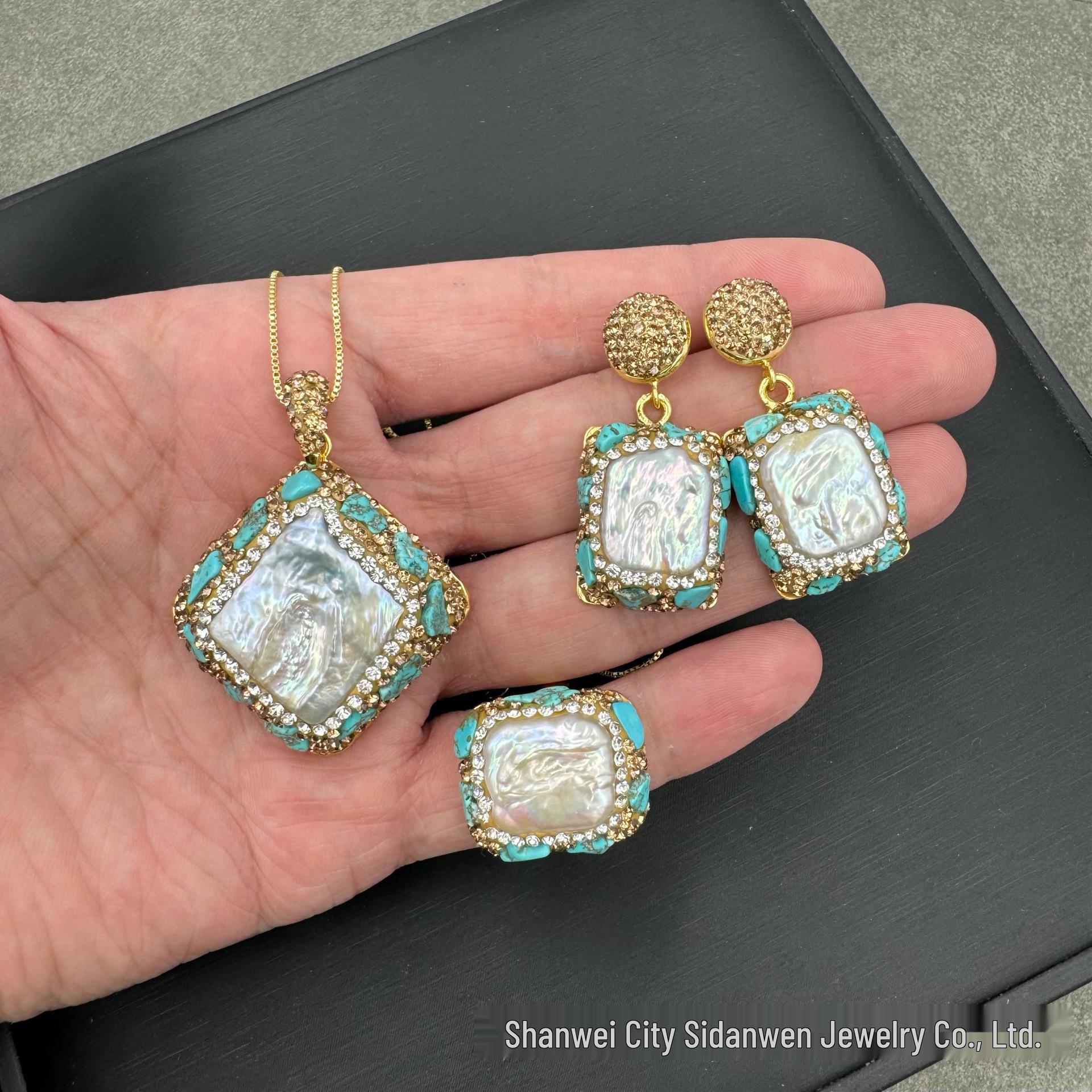 European & American Light Luxury Baroque Pearl Set with Czech Diamonds & Medieval Raw Stone - Three-Piece Set. Turquoise Set
European & American Light Luxury Baroque Pearl Set with Czech Diamonds & Medieval Raw Stone - Three-Piece Set. Turquoise Set